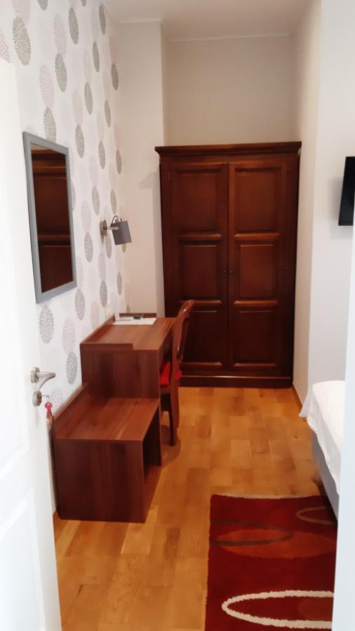 Maksimilian Osijek住宿加早餐旅馆 外观 照片